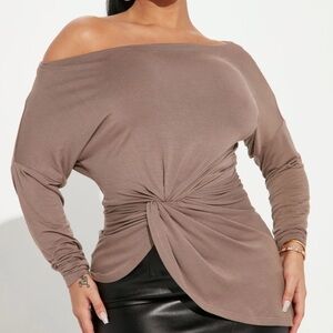3/$28❤️Fashion nova Simply perfect long sleeve off shoulder top mocha size M